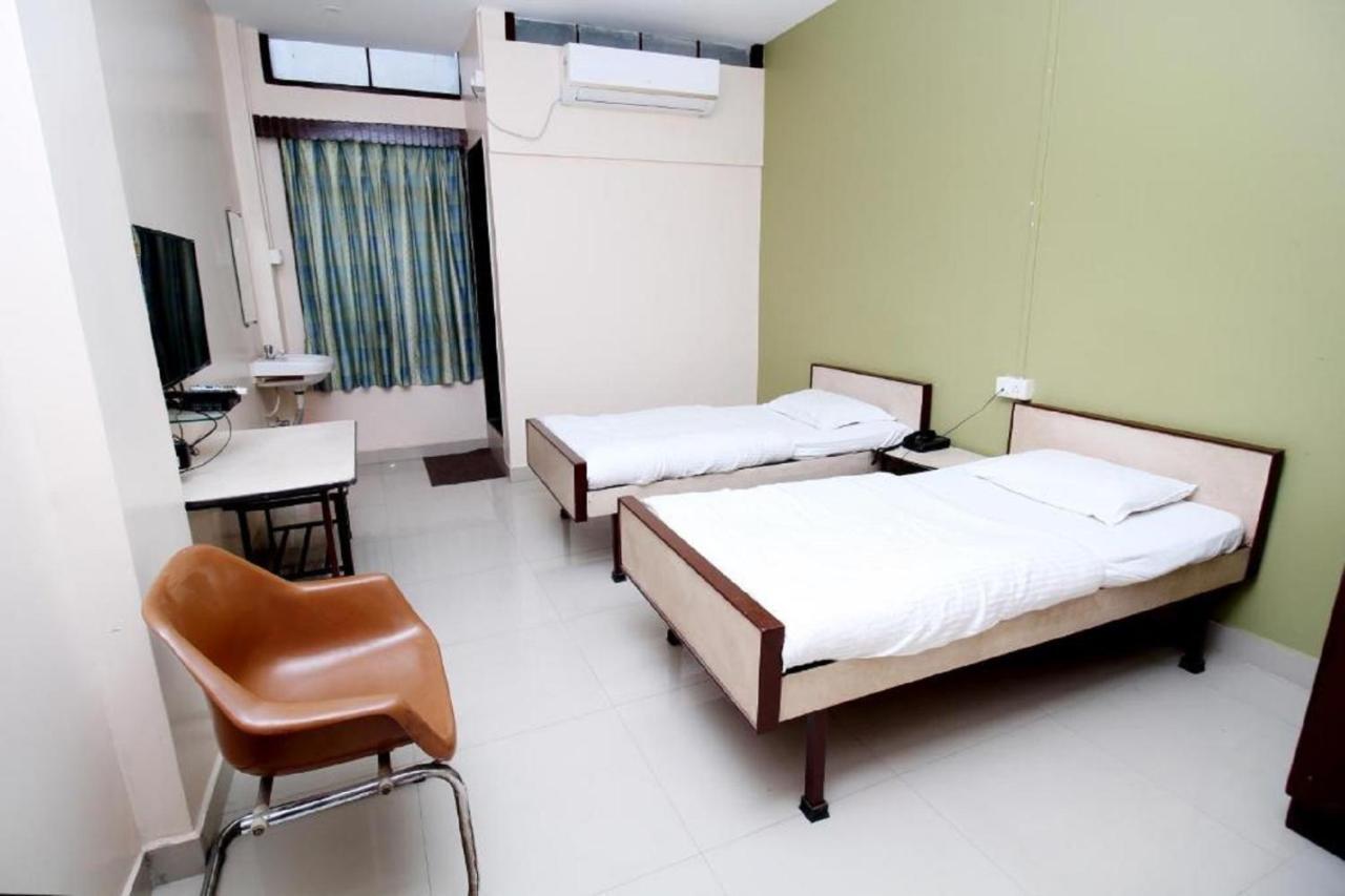 Hotel Gomatgiri Aurangabad  Eksteriør bilde