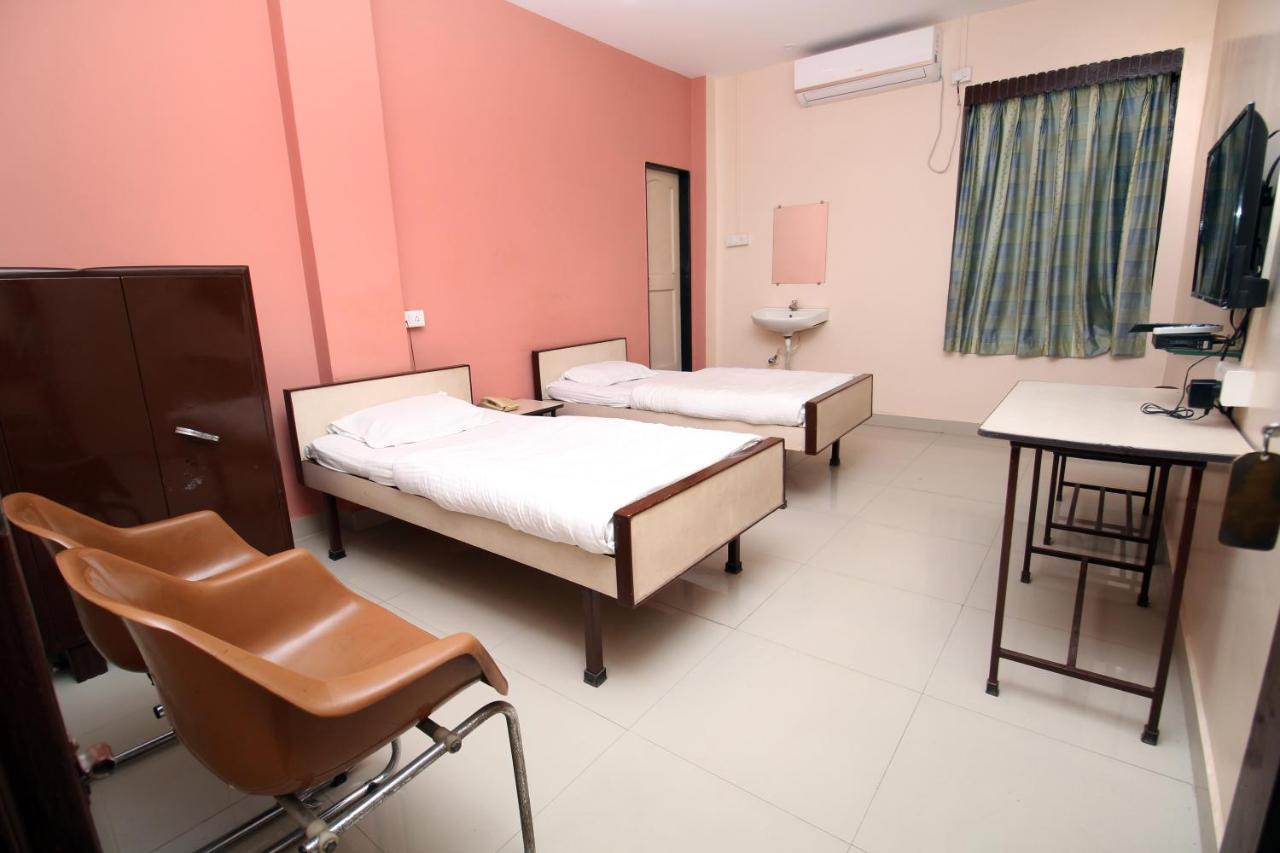 Hotel Gomatgiri Aurangabad  Eksteriør bilde